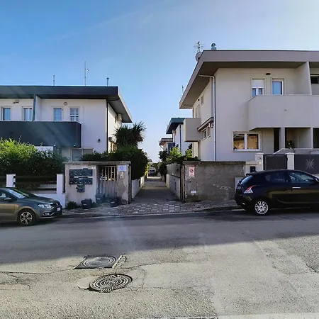 Apartament Casa Balai 72 A 100 Mt Dal Mare